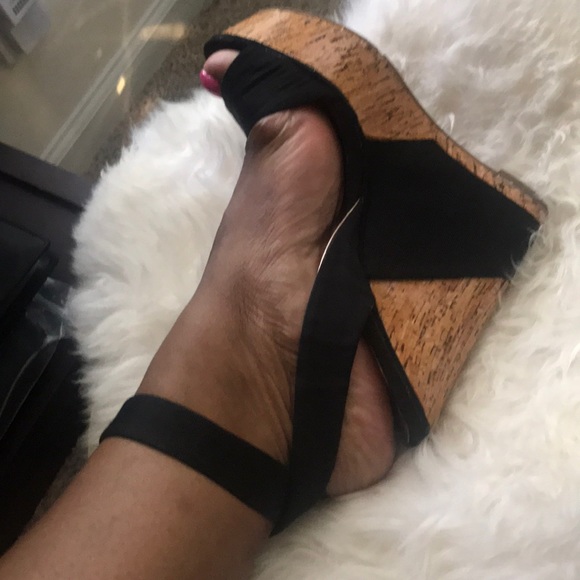 BCBG wedges good condition - Picture 4 of 5